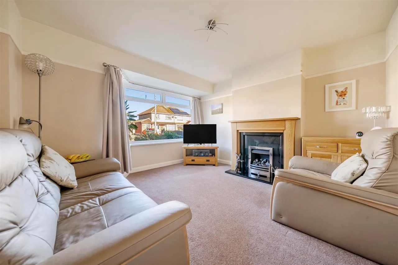 Esmead, Chippenham, SN15, photo 6