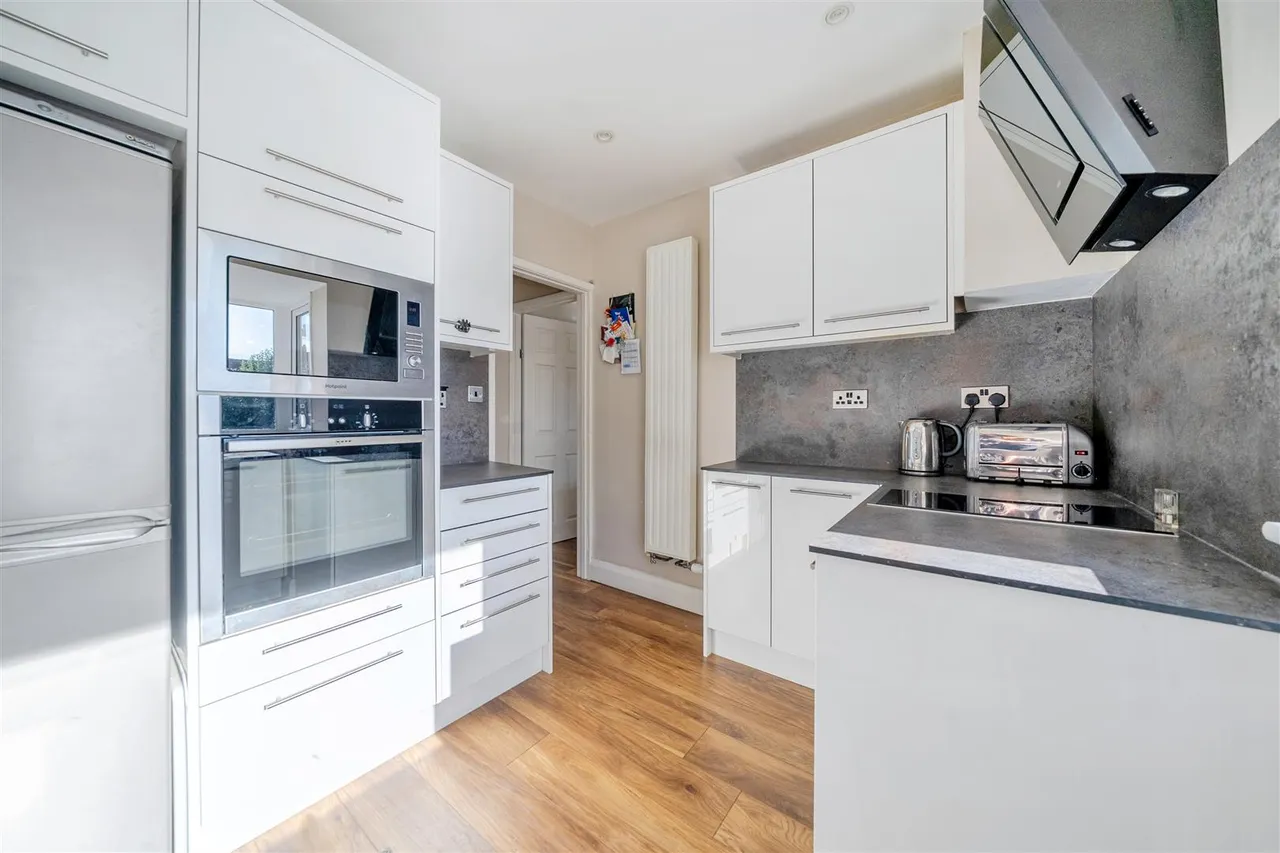 Esmead, Chippenham, SN15, photo 5