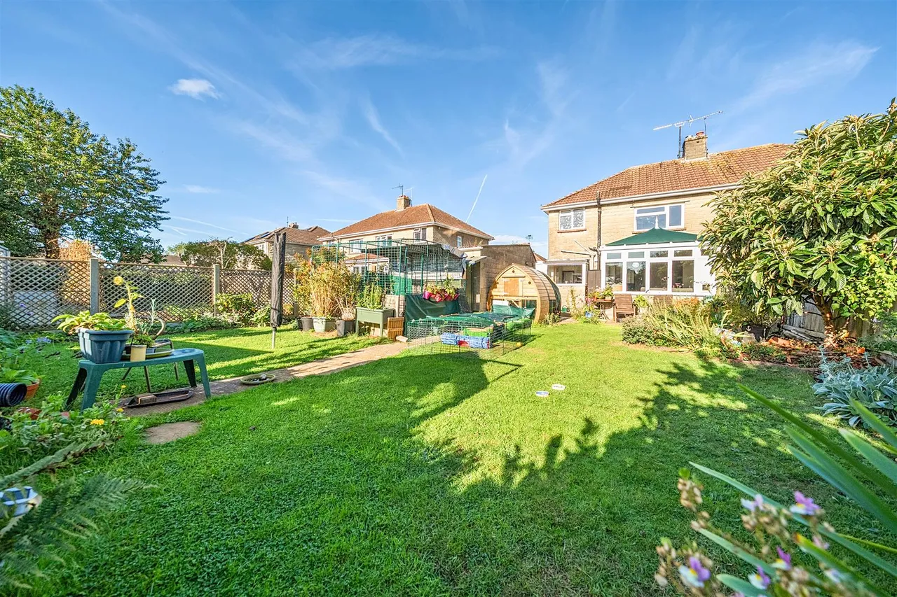 Esmead, Chippenham, SN15, photo 7