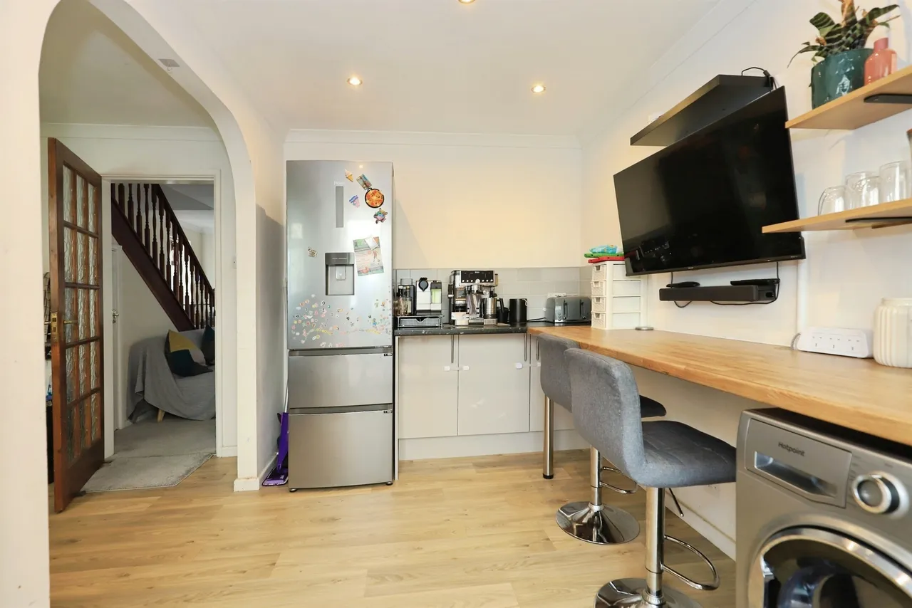 Codsall Road, Tettenhall, WV6, photo 6