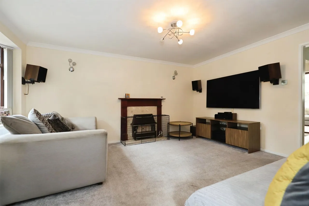 Codsall Road, Tettenhall, WV6, photo 4