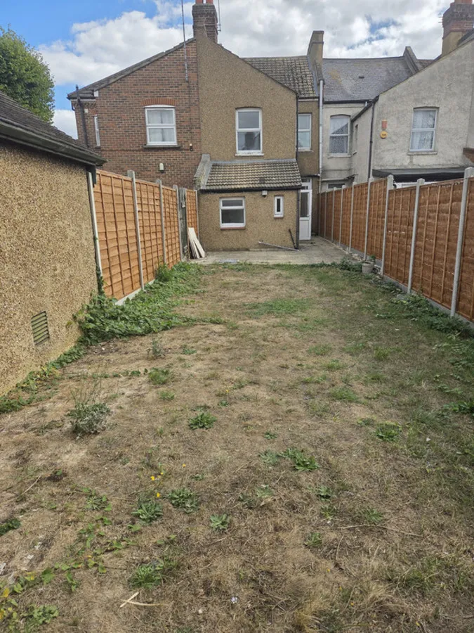 Croydon, CR7 8PG, photo 2
