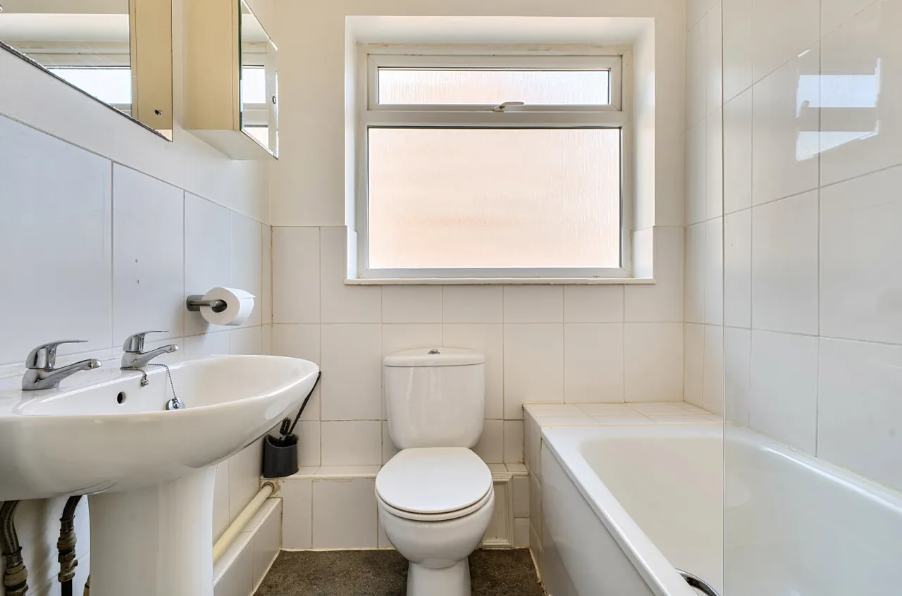 Moorlands Crescent, Bitterne, SO18, photo 9