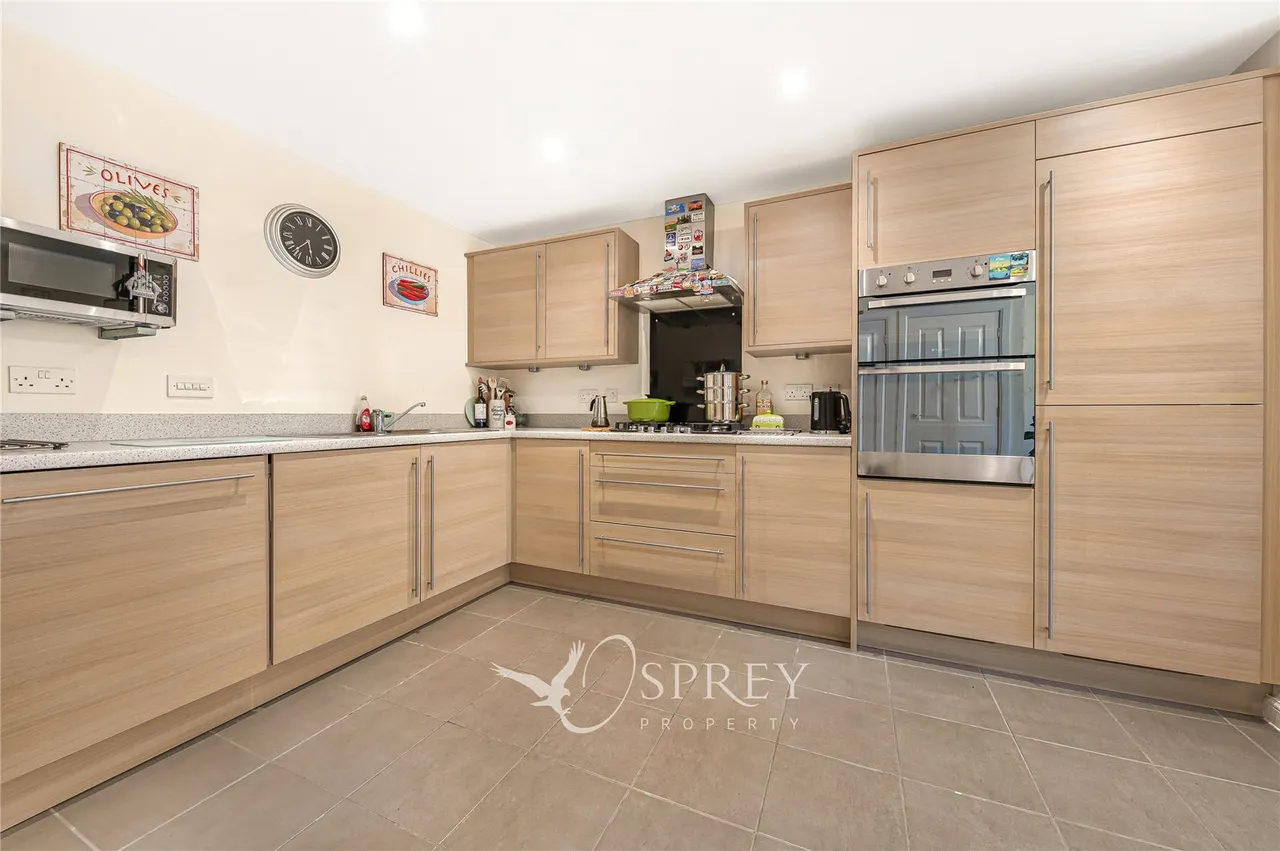 Lytham Park, Oundle, PE8, photo 4