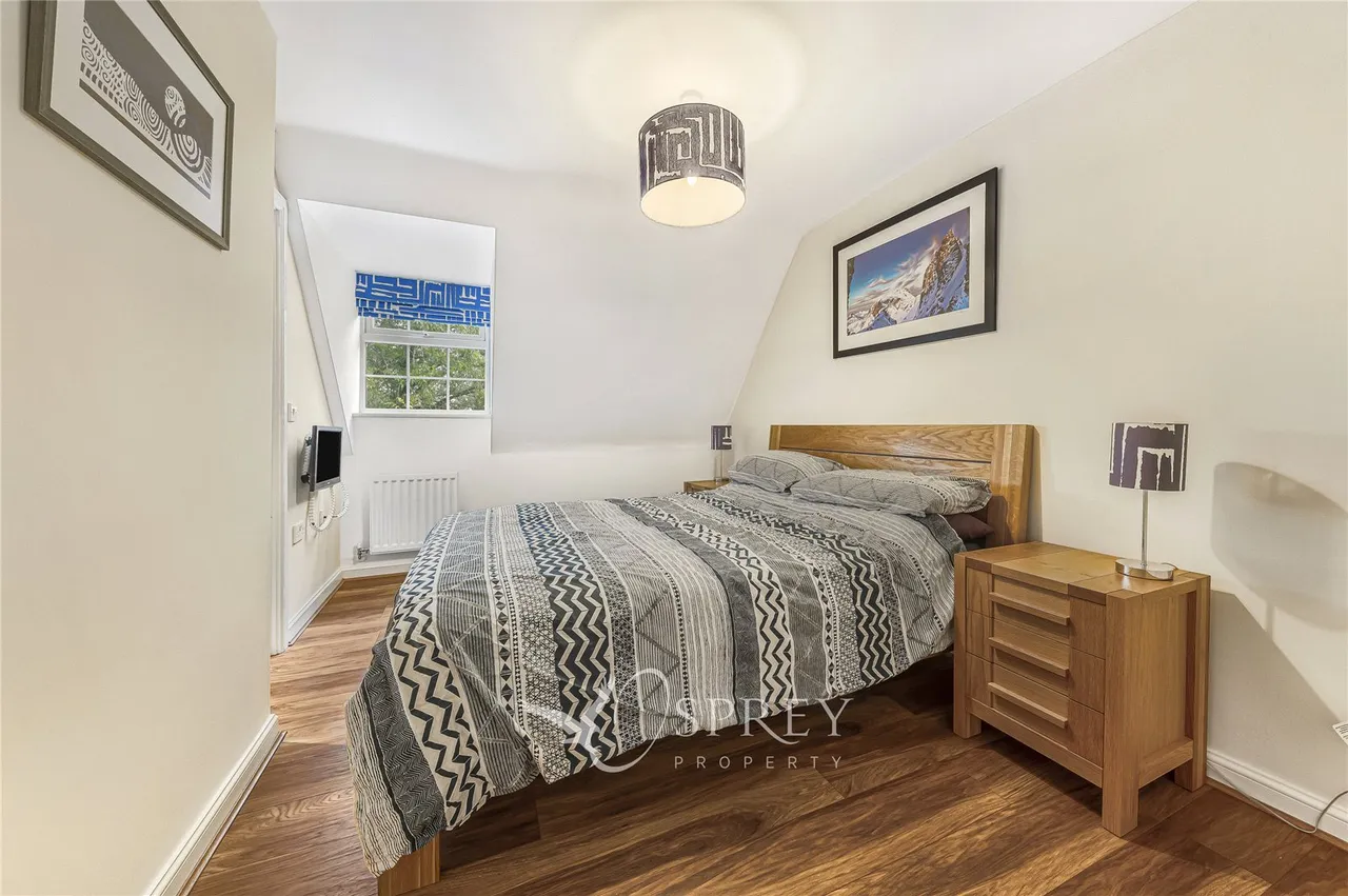 Lytham Park, Oundle, PE8, photo 9
