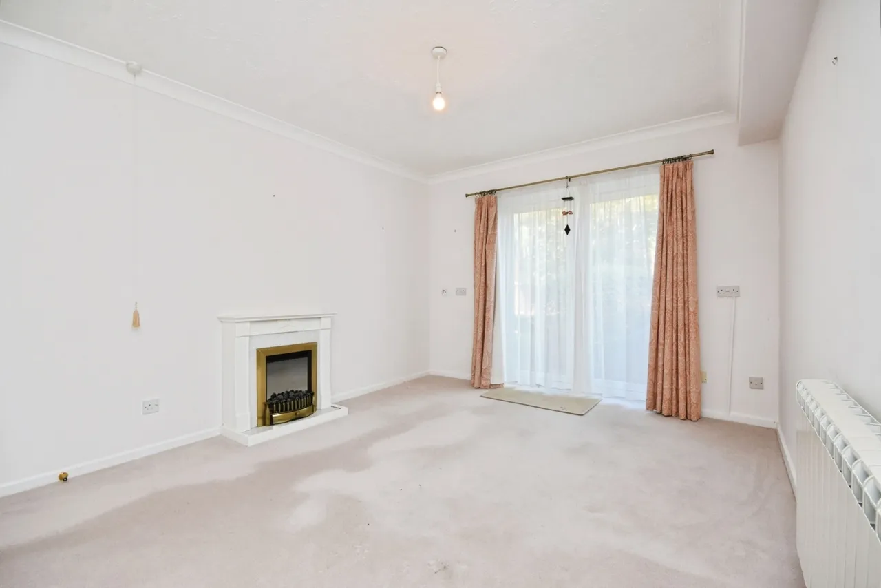 Kingfisher Lodge, The Dell, Chelmsford, Essex, CM2, photo 2