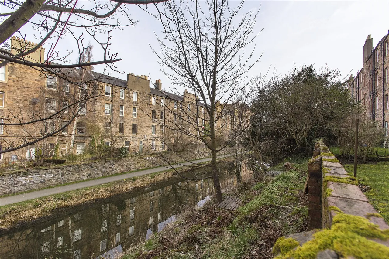 Temple Park Crescent, Edinburgh, EH11, photo 13