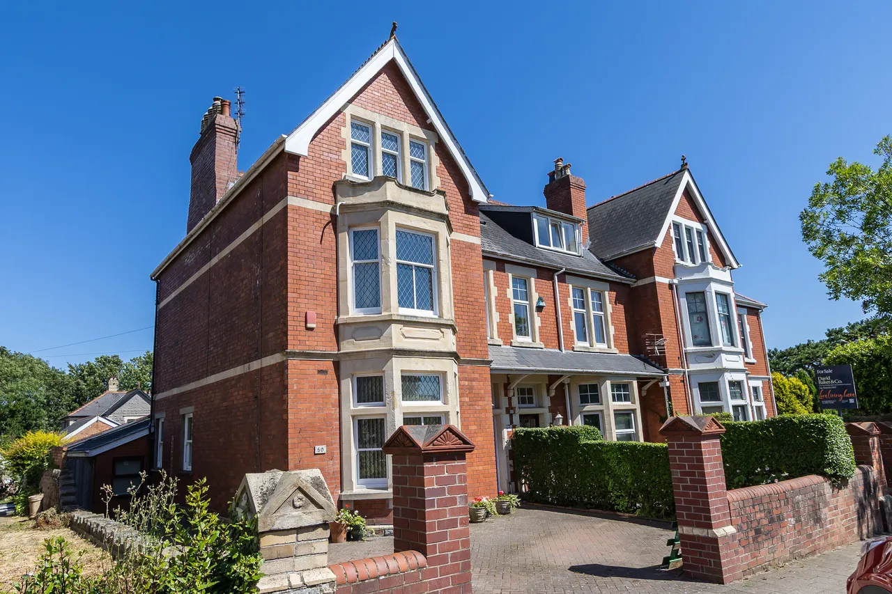 5 bed house for sale, Db