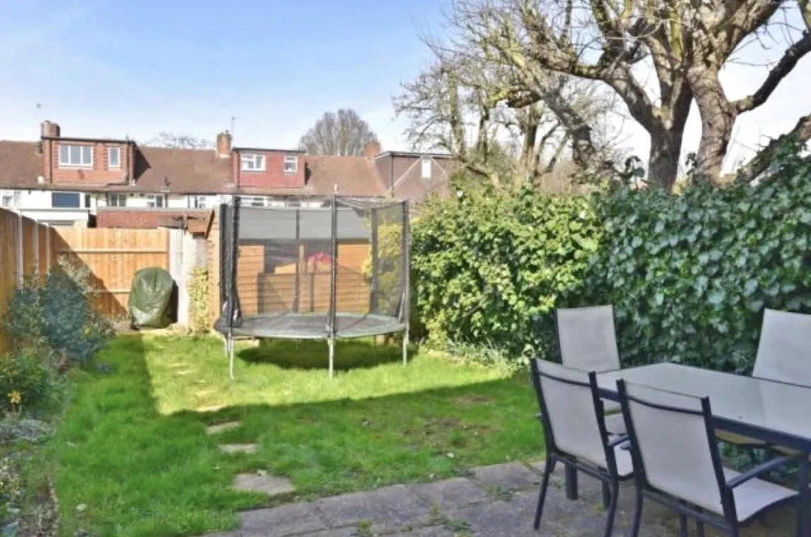 Lisbon Avenue, Twickenham, TW2, photo 18