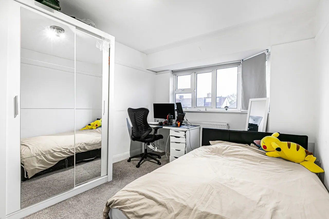 Lisbon Avenue, Twickenham, TW2, photo 6