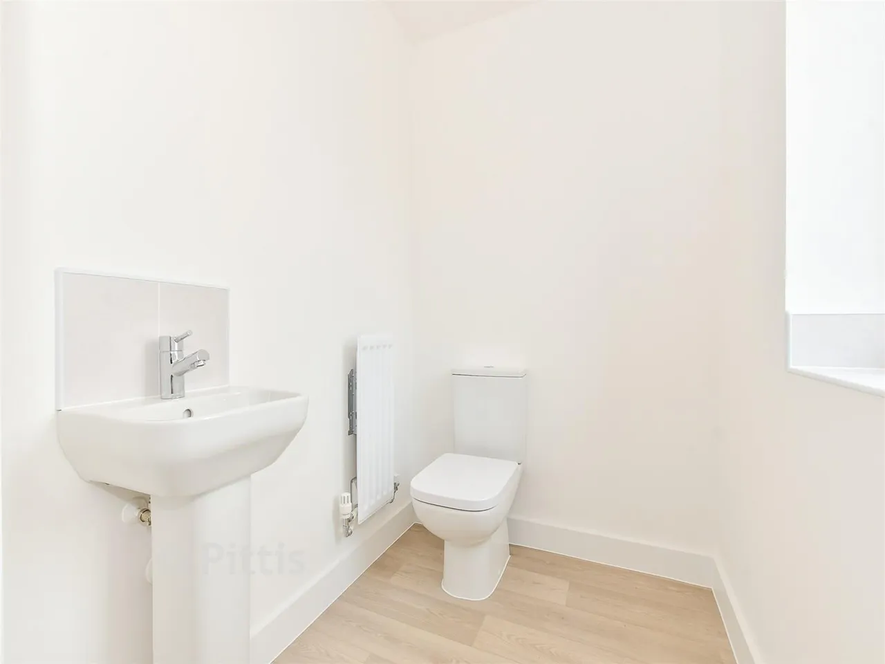 Acorn Avenue, Newport, PO30, photo 6