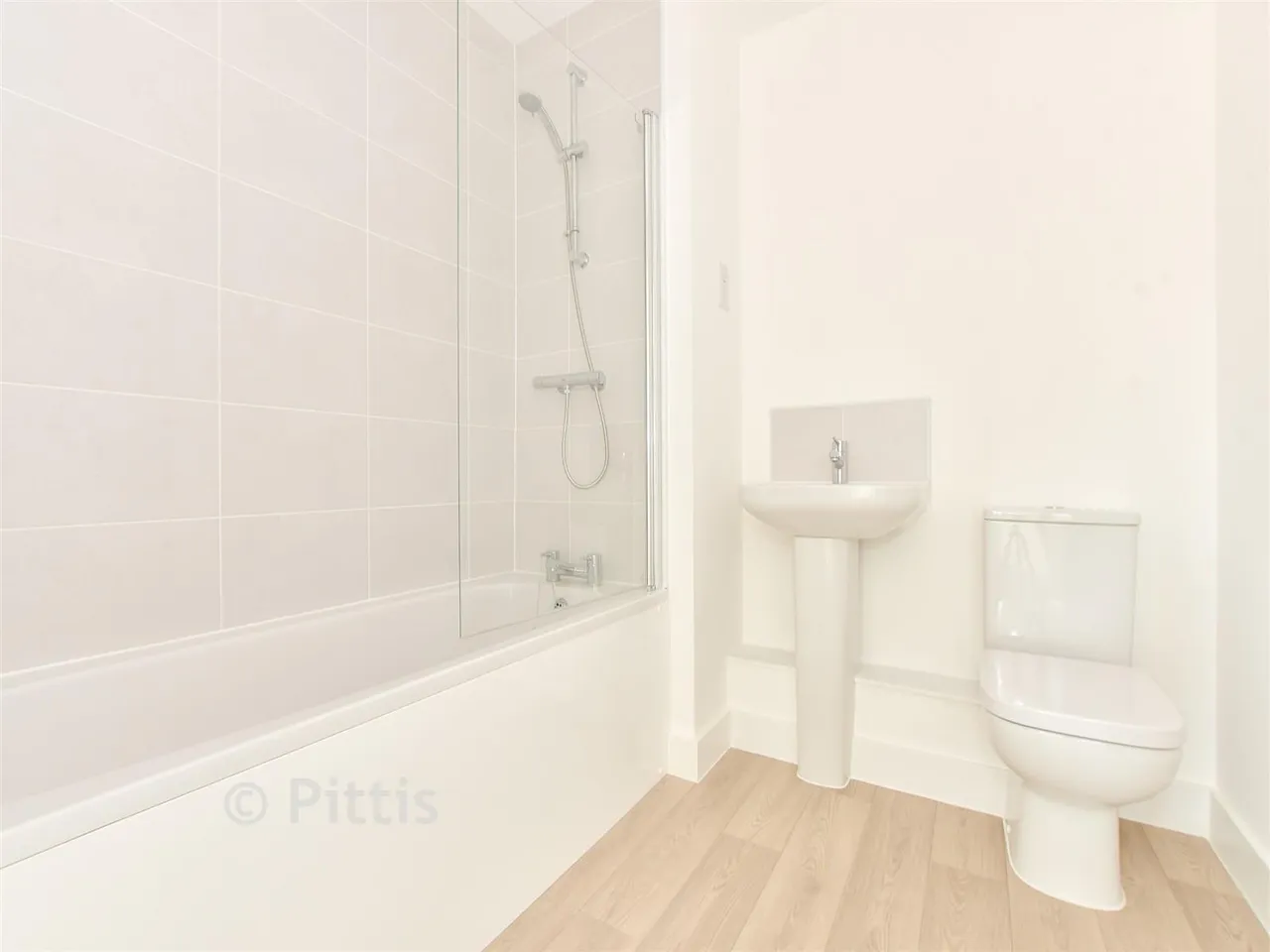 Acorn Avenue, Newport, PO30, photo 5