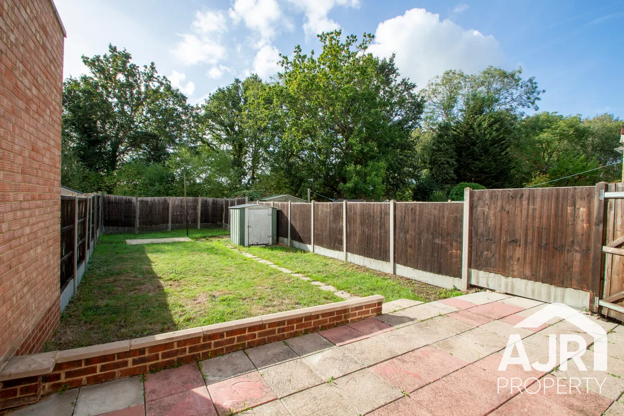 High Grove, London, SE18, photo 10