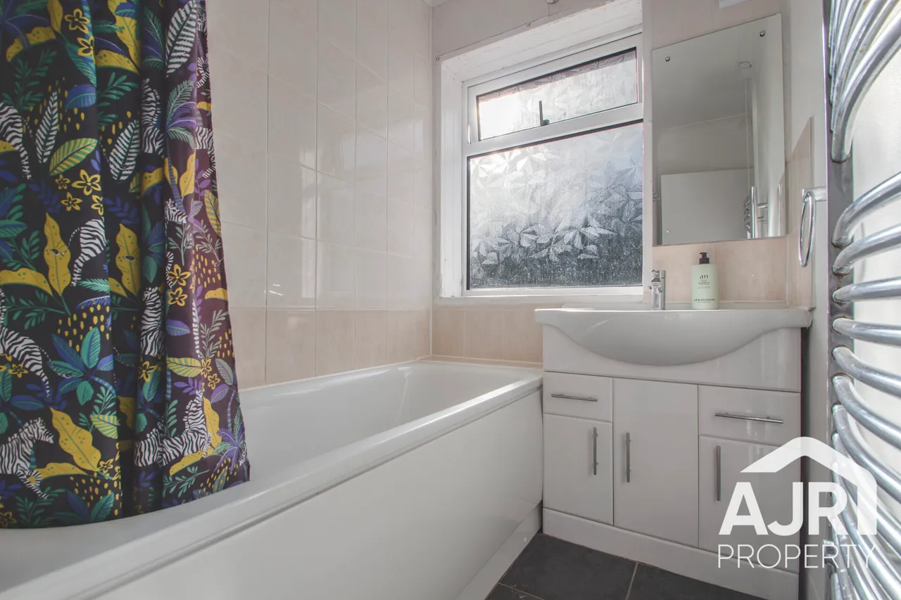 High Grove, London, SE18, photo 9