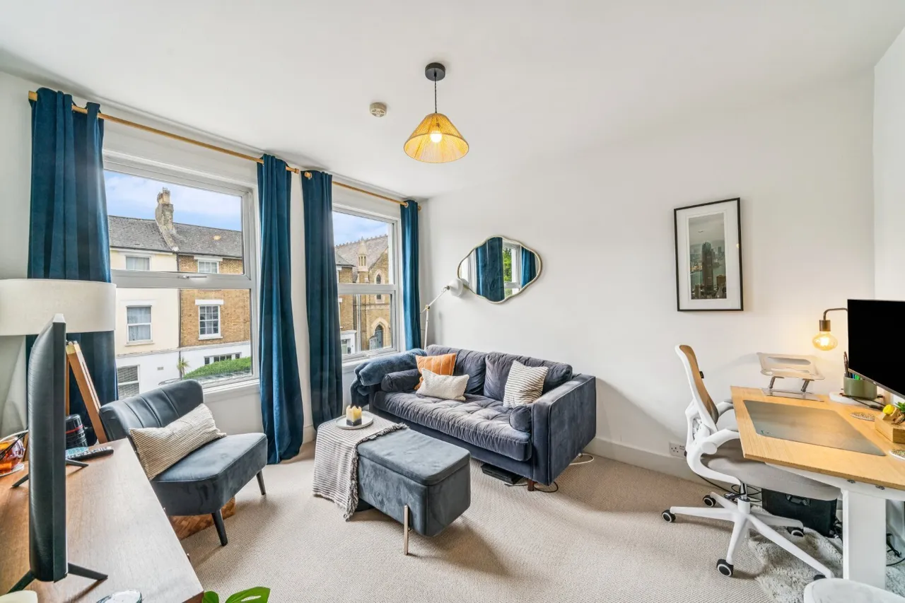Trinity Road, London, SW17, photo 3