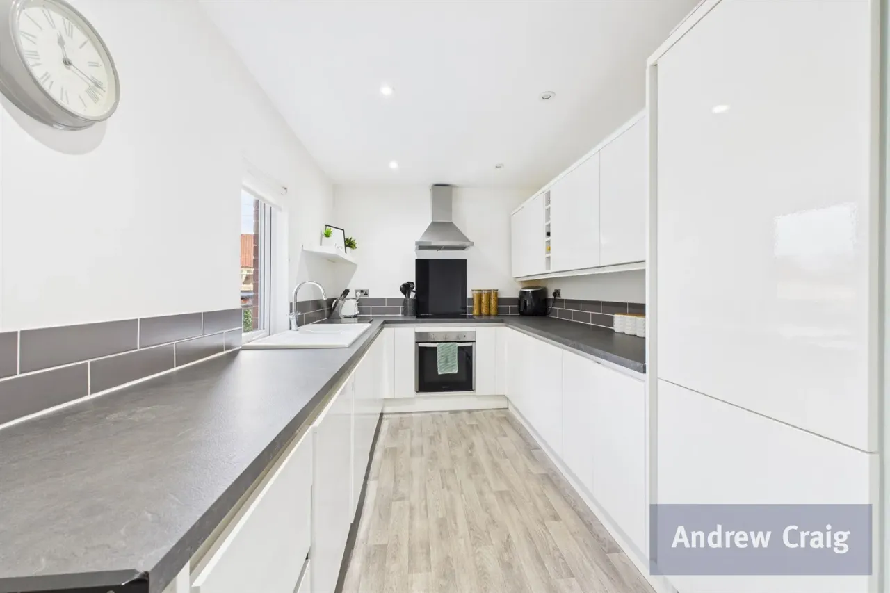 Earls Drive, Low Fell, NE9, photo 3