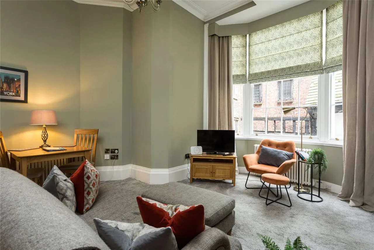 Apartment 2 Rowntree House, 10 Pavement, York, North Yorkshire, YO1 9UP, photo 6