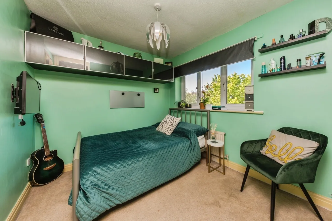 Pevensey Drive, WA16, photo 10