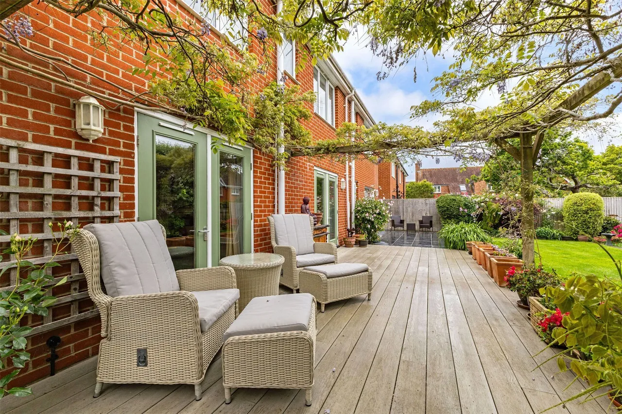 Conference Place, Lymington, SO41, photo 19