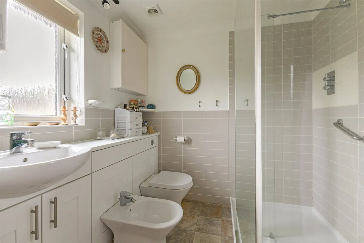 Conference Place, Lymington, SO41, photo 11