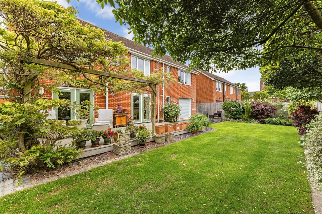 Conference Place, Lymington, SO41, photo 18