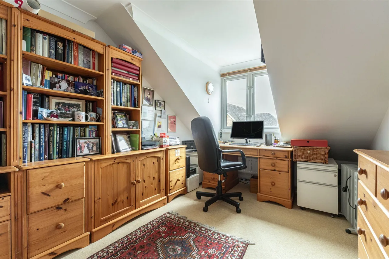 Conference Place, Lymington, SO41, photo 16