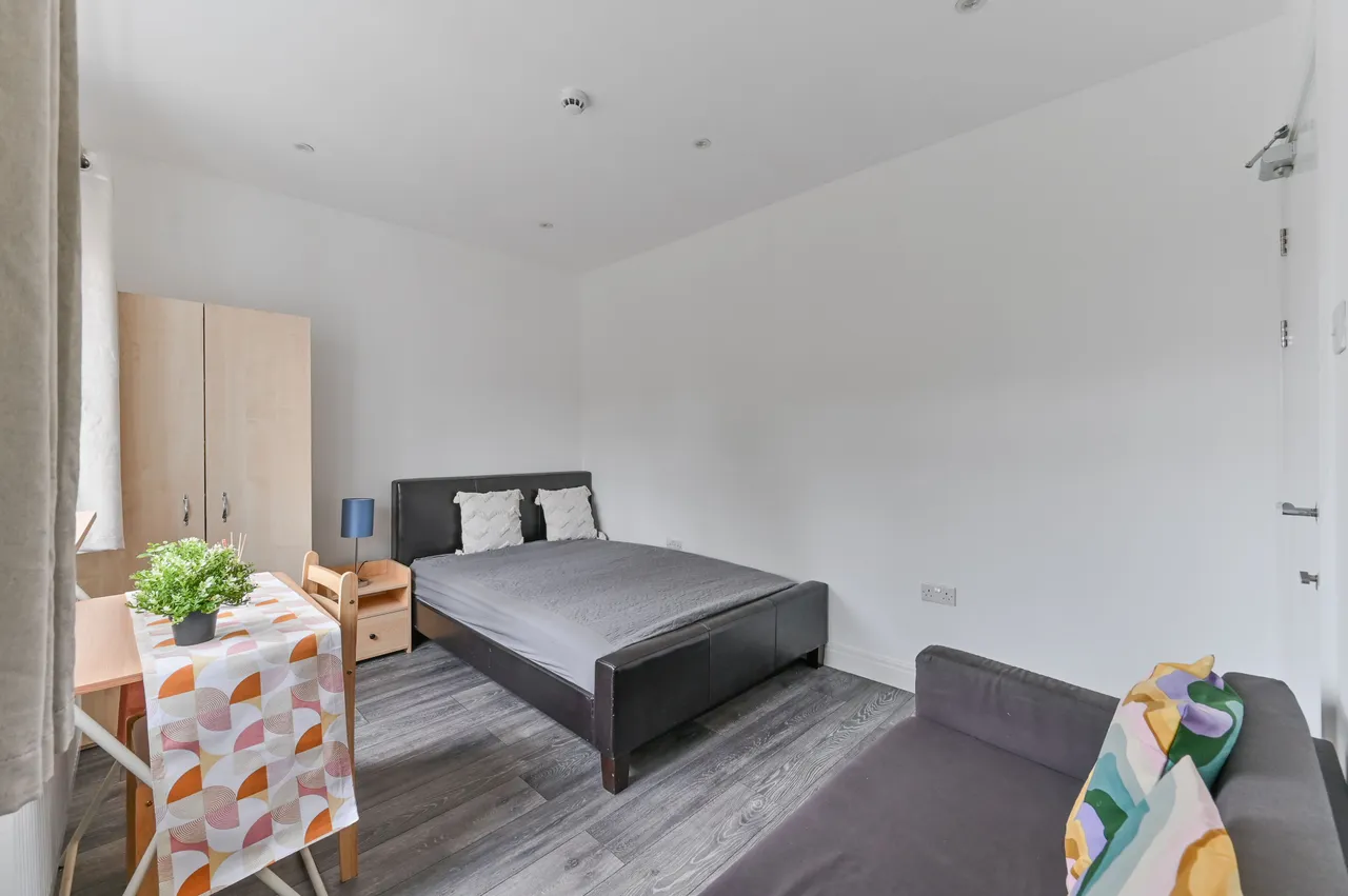 10 Deanfield Gardens, Hurst Road, Croydon, photo 4