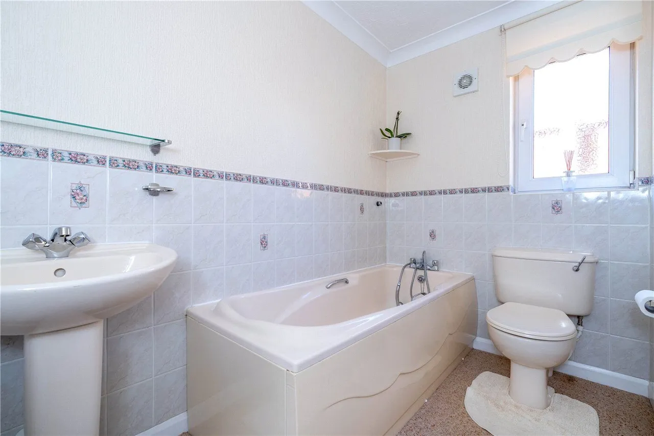 Alfred Close, Quarrington, NG34, photo 9
