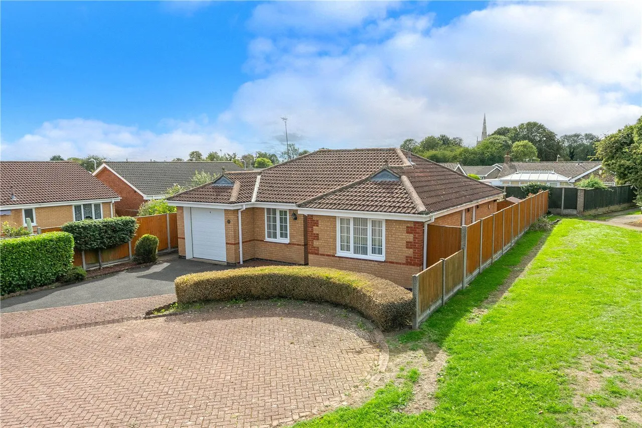 Alfred Close, Quarrington, NG34, photo 13