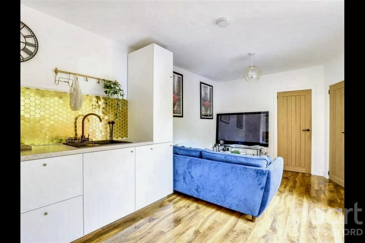 Ruddington Lane, Nottingham, NG11, photo 26