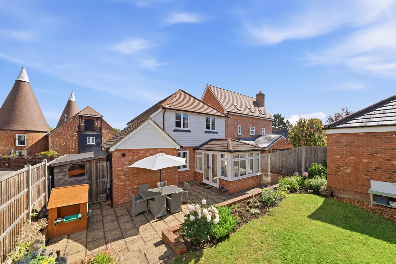 Darcy Court, East Malling, photo 16