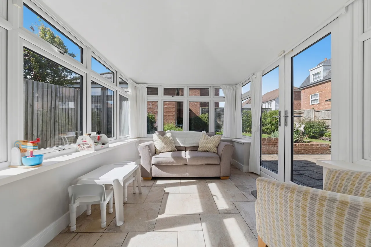 Darcy Court, East Malling, photo 5