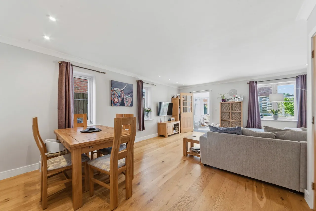 Darcy Court, East Malling, photo 4