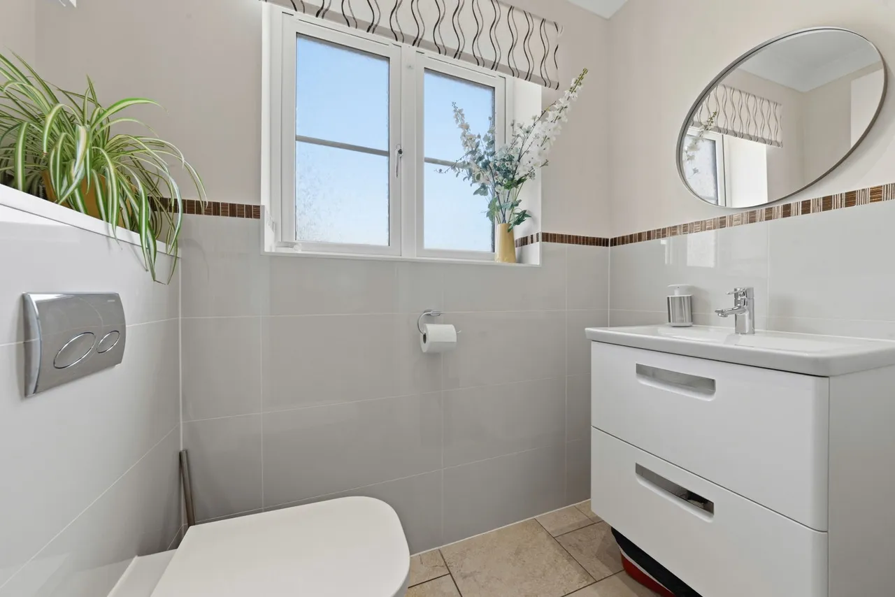 Darcy Court, East Malling, photo 9