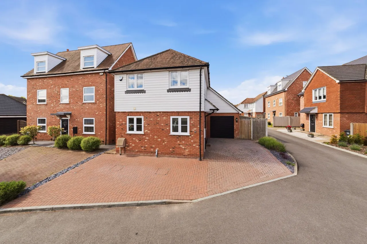 Darcy Court, East Malling, photo 18