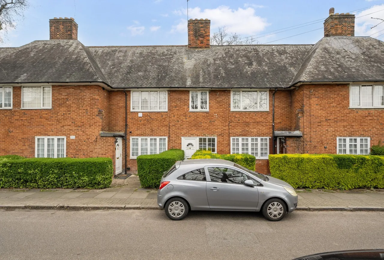 Roe Lane, London, NW9 9BD, photo 10