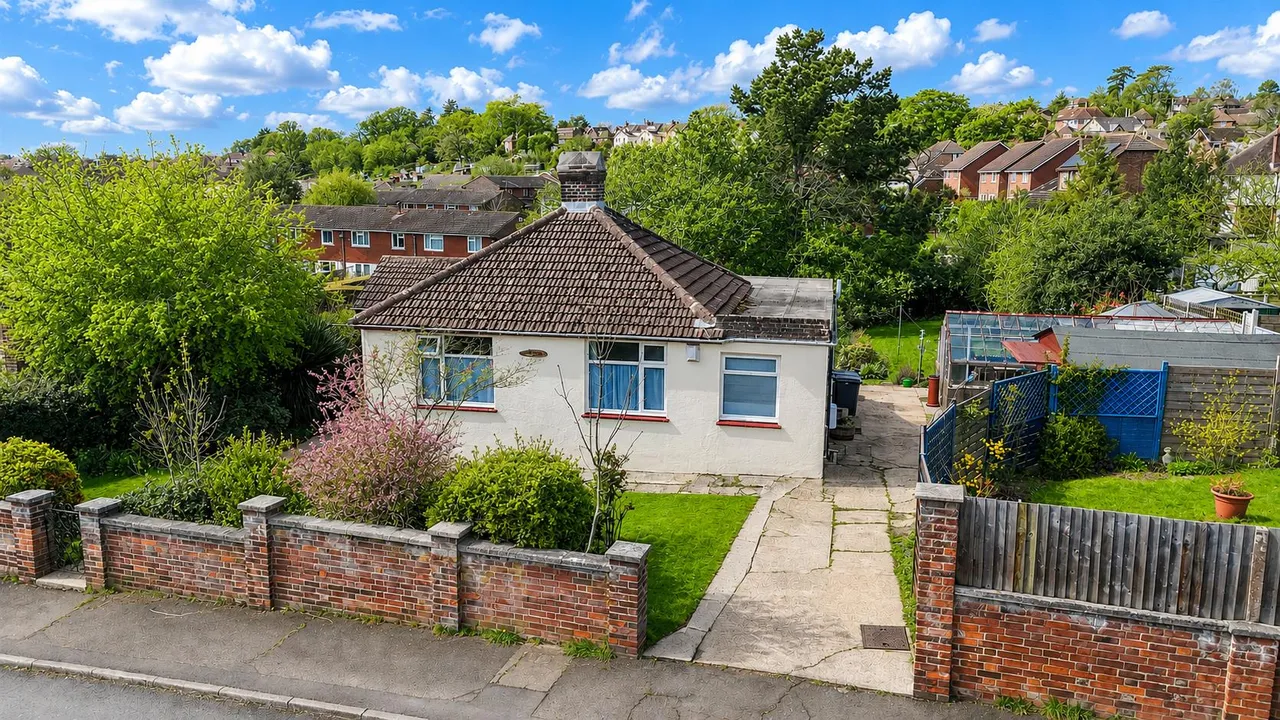 3 bed house for sale, Wilmington Road, Hastings
