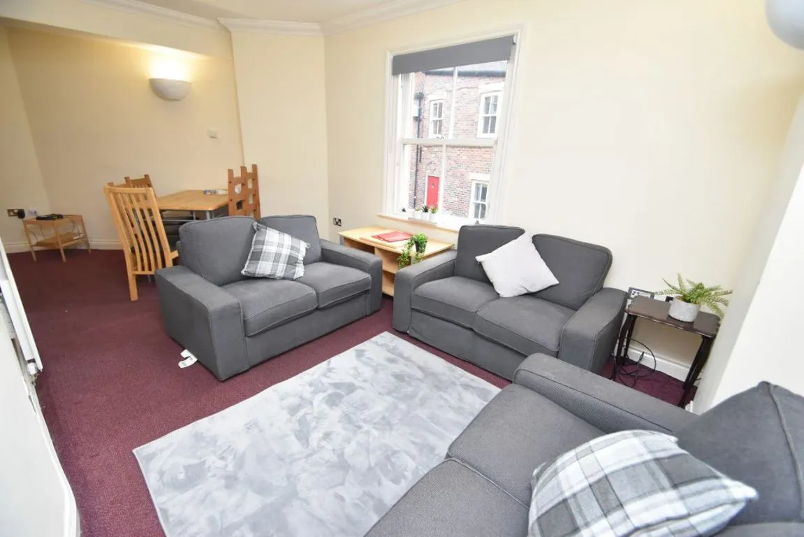 Finlay House, Durham, DH1, photo 2