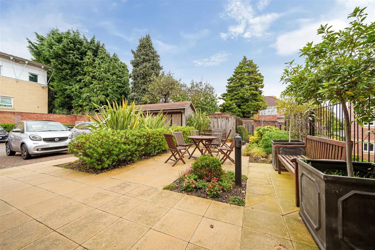 Quinton Lane, Birmingham, B32, photo 22