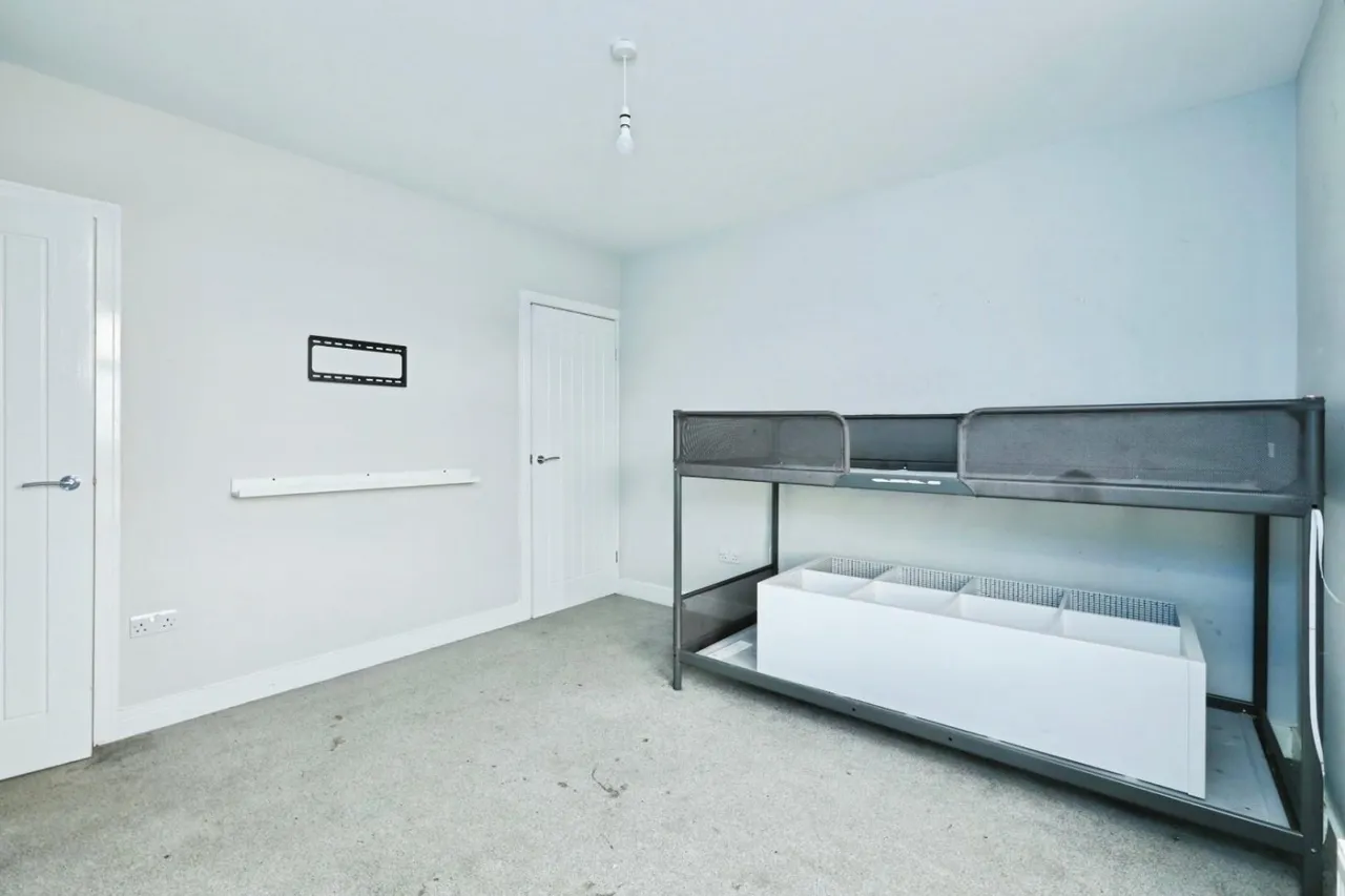 Stanhope Road, Hollins End, S12, photo 8