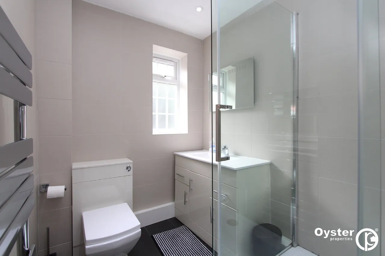 Hollygrove, Bushey, WD23, photo 11