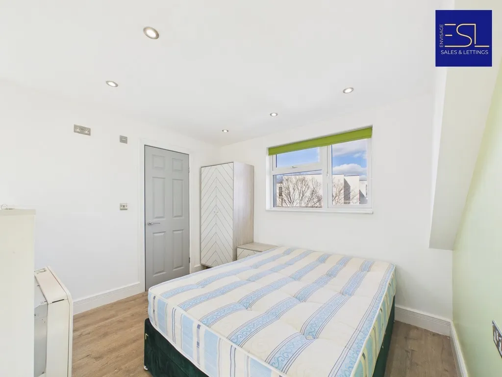 Newly Refurbished Turnkey HMO in, CV1, photo 13