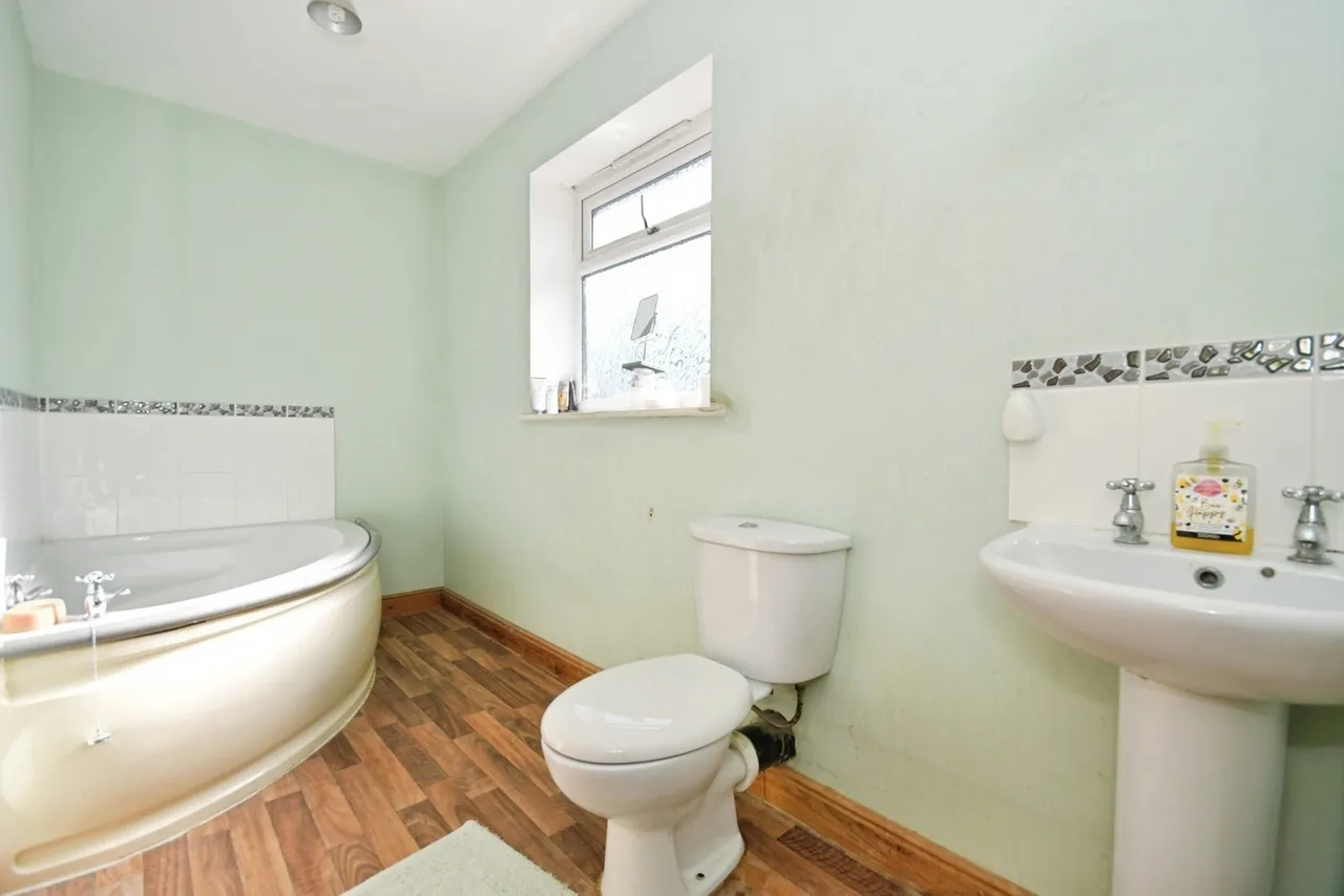 Willow Drive, Chapel-en-le-Frith, High Peak, Derbyshire, SK23, photo 17