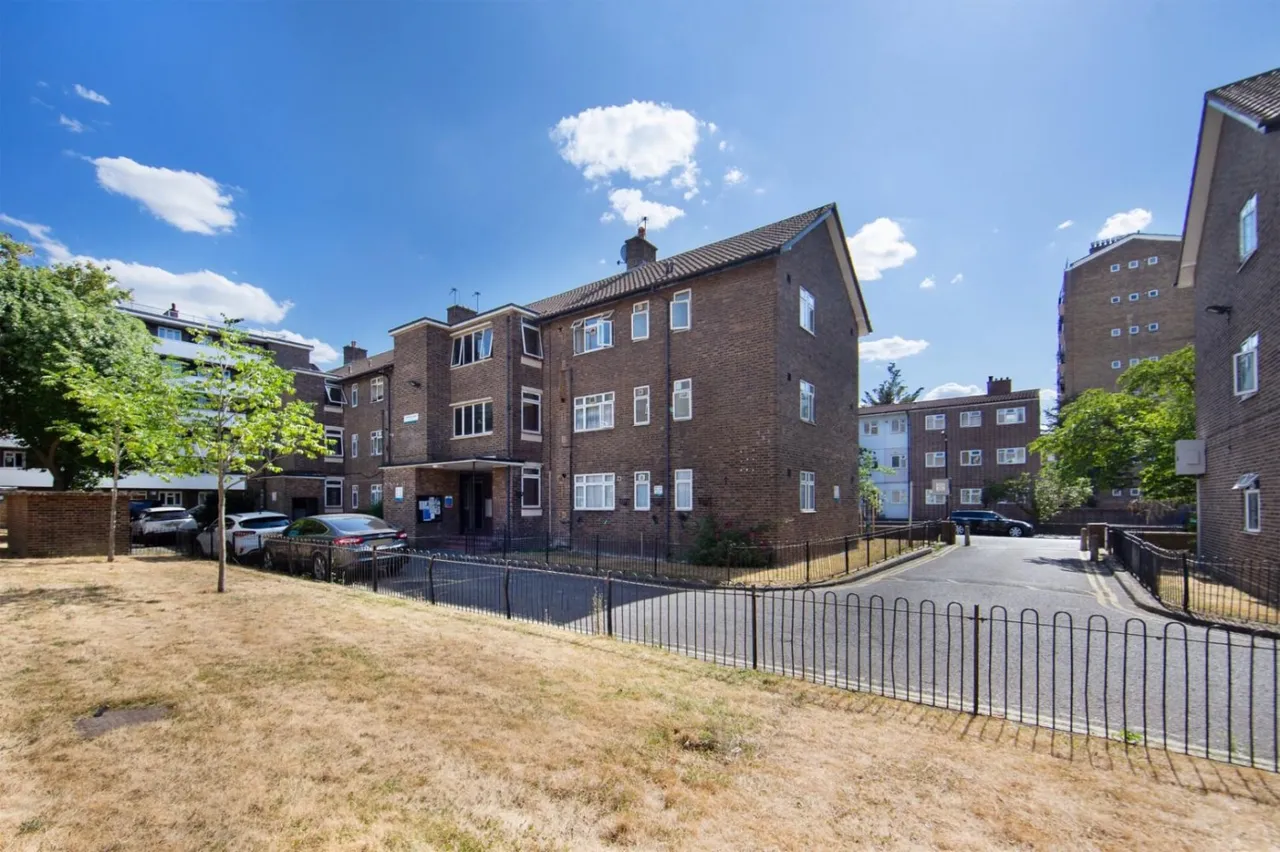 Lowth Road, London, SE5, photo 10