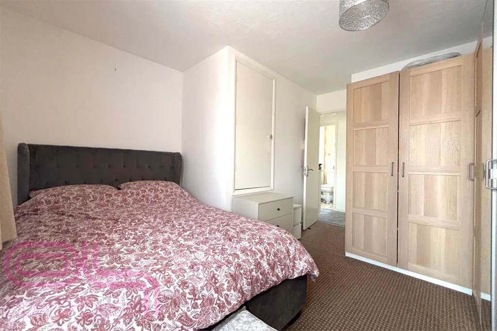 Heathlands Way, Hounslow, TW4, photo 10