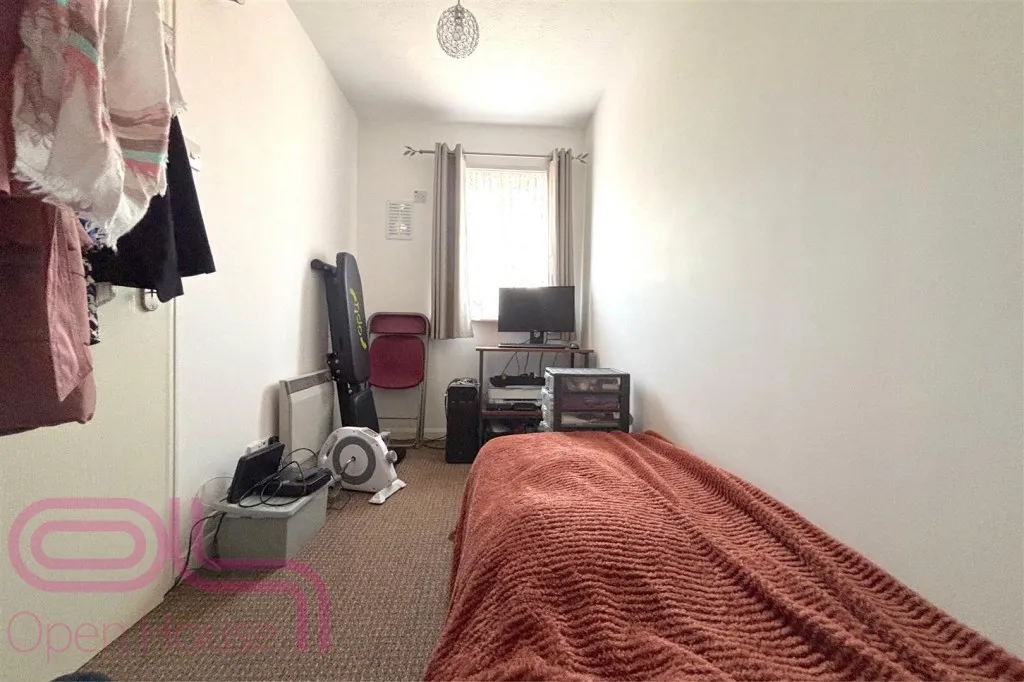 Heathlands Way, Hounslow, TW4, photo 12