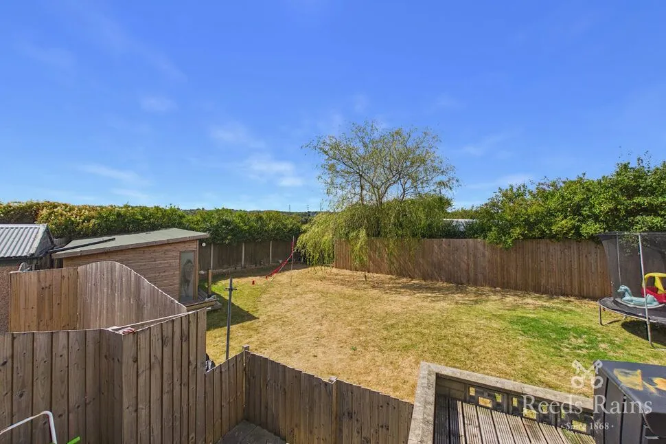Winthorpe Avenue, Thorpe, West Yorkshire, WF3, photo 12