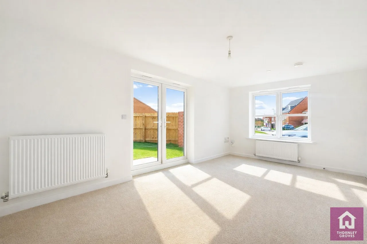 Oak Road, Queensgate, CH5, photo 2