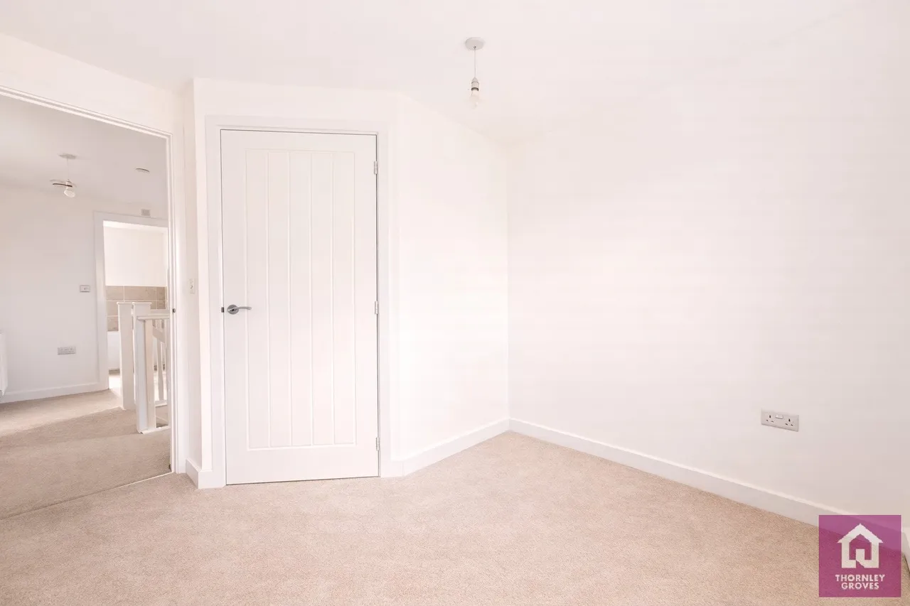 Oak Road, Queensgate, CH5, photo 17