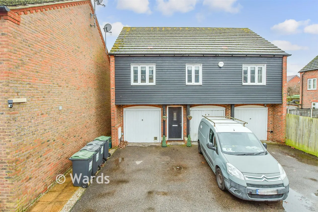 2 bed house for sale, Brampton Field, Ditton, ME20